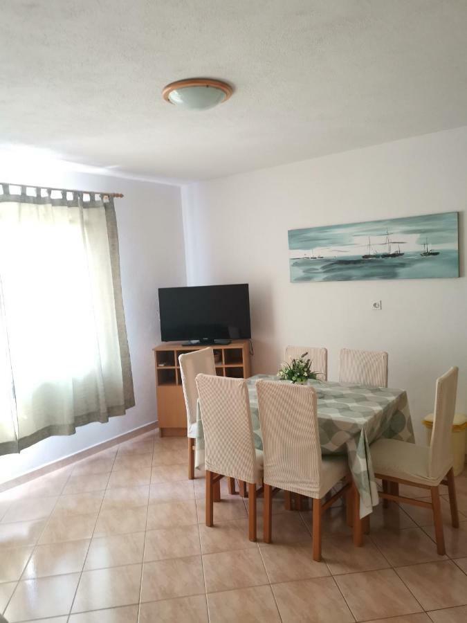 Apartments Moso Tucepi Exterior photo